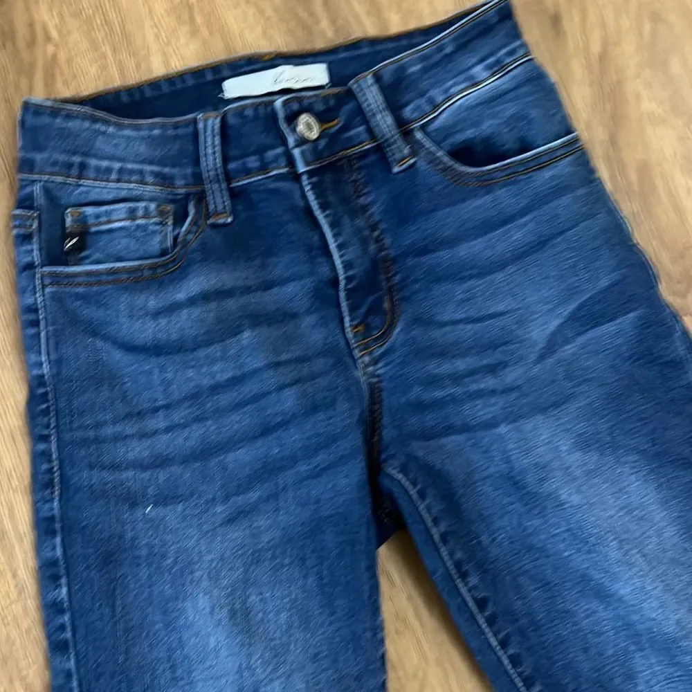 Kancan skinny blue thigh fading basic staple jeans